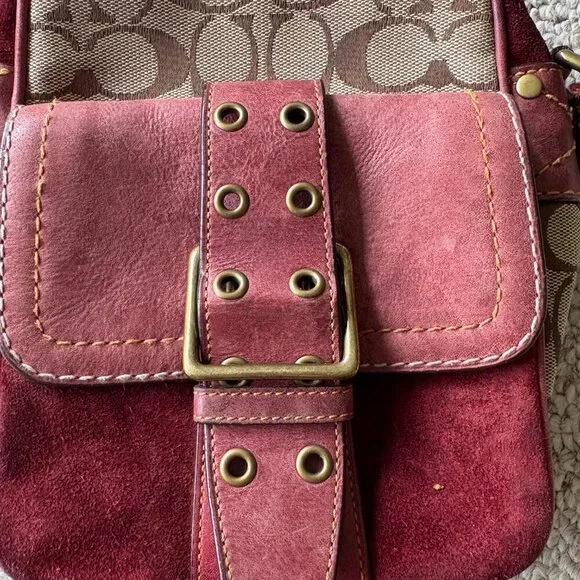 Coach Soho Crossbody Burgundy Suede Classic C Y2K Bag Hang Tag RARE Vintage - Picture 8 of 14